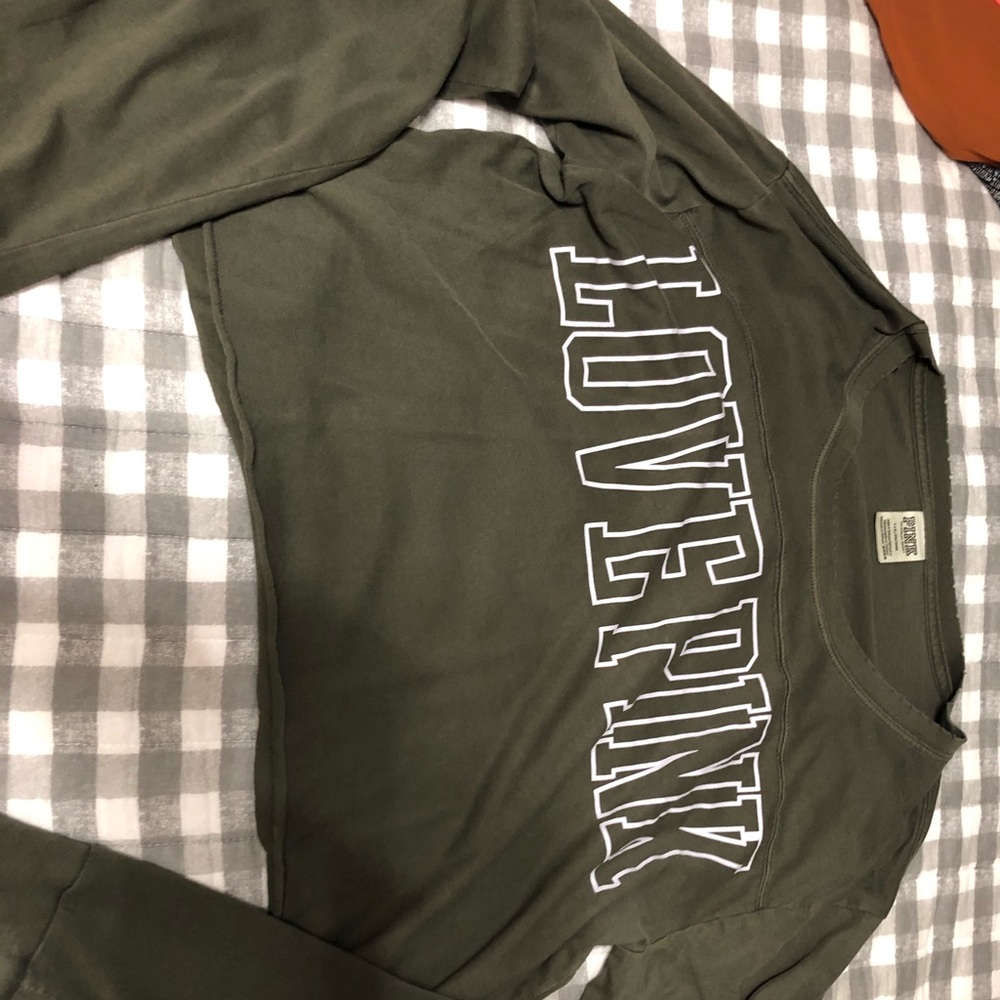 Long sleeve crop top